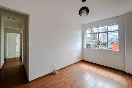 Apartamento para alugar com 68m², 2 quartos e 1 vaga Apartamento para alugar com 68m², 2 quartos e 1 vagaSala