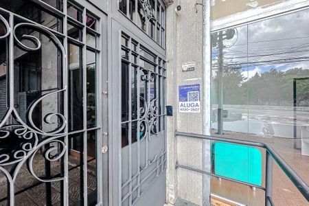 Apartamento para alugar com 68m², 2 quartos e 1 vaga Apartamento para alugar com 68m², 2 quartos e 1 vagaFachada - Área de Serviço