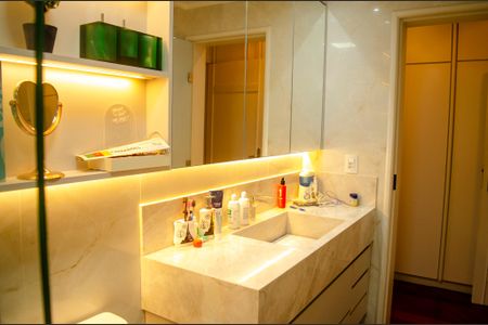 Apartamento para alugar com 285m², 4 quartos e 2 vagasBanheiro da Suíte 3