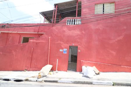 Fachada de casa à venda com 1 quarto, 40m² em Santo Antônio, Osasco
