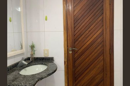 Casa à venda com 350m², 5 quartos e 8 vagasLavabo