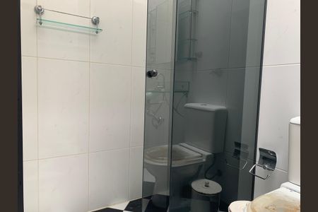 Casa à venda com 350m², 5 quartos e 8 vagasBanheiro 1
