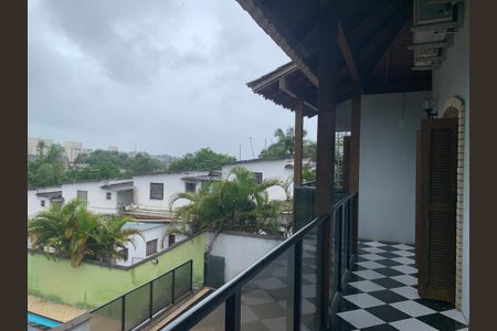 Casa à venda com 350m², 5 quartos e 8 vagasvaranda da suite