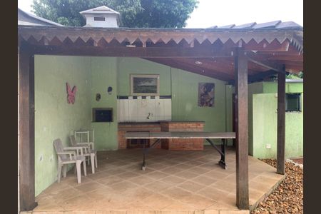 Casa à venda com 350m², 5 quartos e 8 vagasChurrasqueira