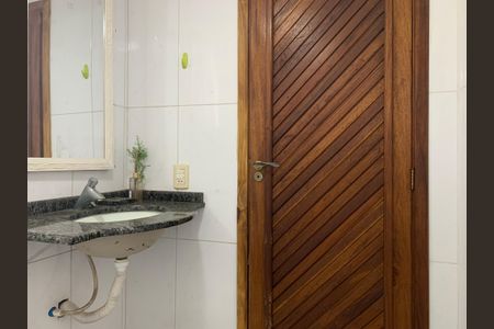 Casa à venda com 350m², 5 quartos e 8 vagasLavabo