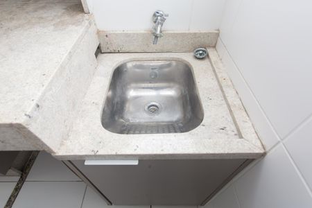 Apartamento à venda com 45m², 2 quartos e sem vagaÁrea de Serviço - Tanque 