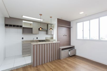 Sala de apartamento à venda com 2 quartos, 45m² em Itaquera, São Paulo