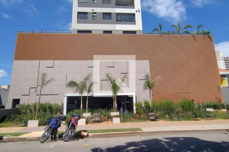 Apartamento para alugar com 46m², 2 quartos e 1 vagaFachada e portaria