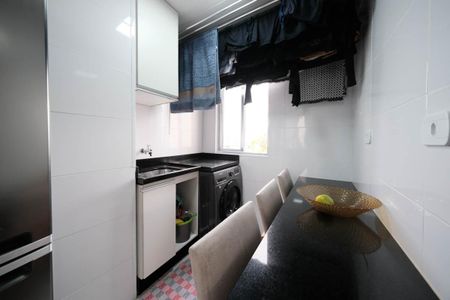 Apartamento à venda com 50m², 2 quartos e 1 vagaCozinha e Área de Serviço