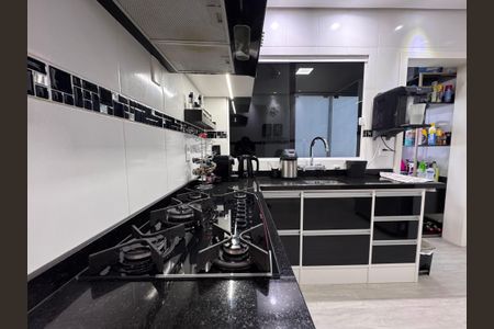 Apartamento à venda com 62m², 2 quartos e sem vaga Apartamento à venda com 62m², 2 quartos e sem vagaCozinha