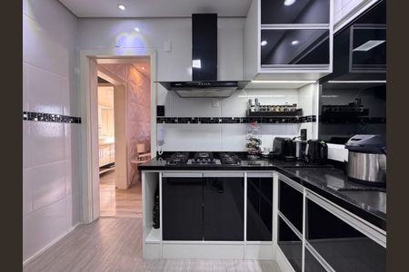 Apartamento à venda com 62m², 2 quartos e sem vaga Apartamento à venda com 62m², 2 quartos e sem vagaCozinha