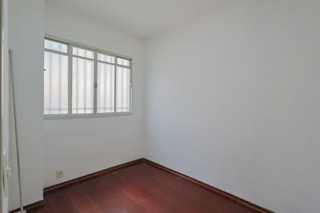Apartamento para alugar com 3 quartos, 65m² em Calafate, Belo Horizonte