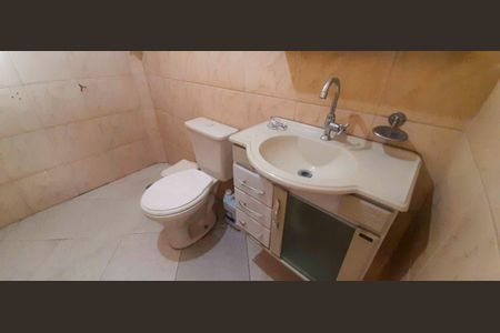 Casa à venda com 307m², 4 quartos e 2 vagas