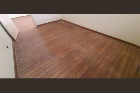 Casa à venda com 307m², 4 quartos e 2 vagas