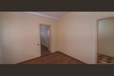 Casa à venda com 307m², 4 quartos e 2 vagas