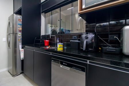 Casa à venda com 180m², 3 quartos e 1 vaga Casa à venda com 180m², 3 quartos e 1 vagaCozinha