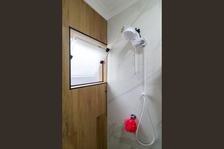 Casa à venda com 180m², 3 quartos e 1 vaga Casa à venda com 180m², 3 quartos e 1 vagaBanheiro 2