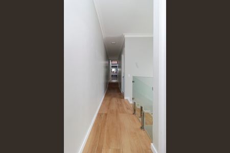 Casa à venda com 180m², 3 quartos e 1 vaga Casa à venda com 180m², 3 quartos e 1 vagaCorredor