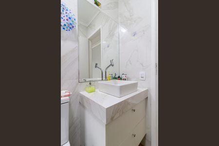 Casa à venda com 180m², 3 quartos e 1 vaga Casa à venda com 180m², 3 quartos e 1 vagaBanheiro 2