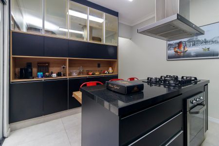 Casa à venda com 180m², 3 quartos e 1 vaga Casa à venda com 180m², 3 quartos e 1 vagaCozinha