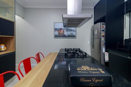 Casa à venda com 180m², 3 quartos e 1 vaga Casa à venda com 180m², 3 quartos e 1 vagaCozinha