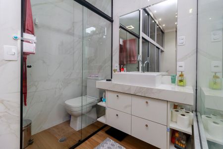 Casa à venda com 180m², 3 quartos e 1 vaga Casa à venda com 180m², 3 quartos e 1 vagaSuíte - Banheiro