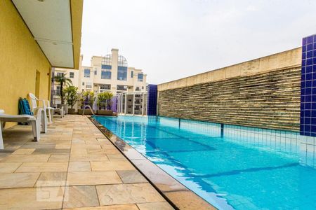 Studio à venda com 36m², 1 quarto e 1 vaga Studio à venda com 36m², 1 quarto e 1 vagaÁrea comum - Piscina