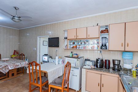 Casa à venda com 100m², 3 quartos e 1 vagaCozinha e copa