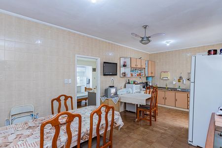 Casa à venda com 100m², 3 quartos e 1 vagaCozinha e copa