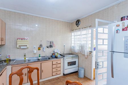 Casa à venda com 100m², 3 quartos e 1 vagaCozinha e copa