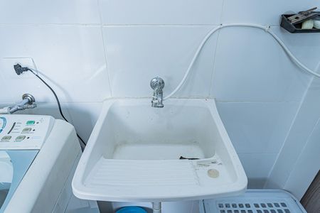 Casa à venda com 100m², 3 quartos e 1 vagaÁrea de serviço