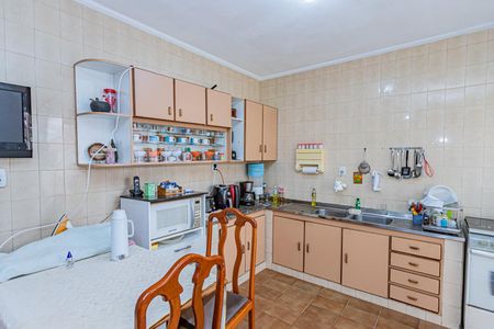 Casa à venda com 100m², 3 quartos e 1 vagaCozinha e copa