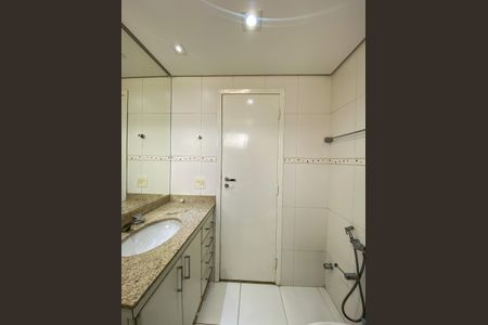 Apartamento à venda com 170m², 3 quartos e 1 vagaBanheiro