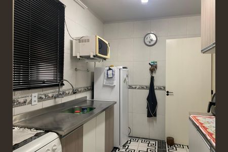 Apartamento para alugar com 93m², 2 quartos e sem vagaCozinha 