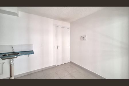 Apartamento para alugar com 34m², 2 quartos e sem vaga