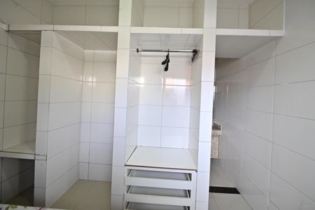 Casa para alugar com 70m², 3 quartos e sem vagaSuíte