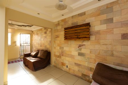 Casa de condomínio à venda com 60m², 2 quartos e 1 vaga Casa de condomínio à venda com 60m², 2 quartos e 1 vagaSala