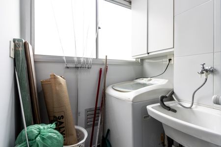 Apartamento para alugar com 45m², 2 quartos e sem vagaCozinha e Área de Serviço