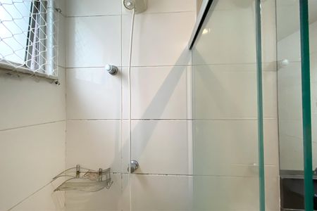 Apartamento à venda com 70m², 2 quartos e 2 vagasBanheiro da Suíte 1