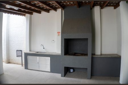 Apartamento para alugar com 70m², 2 quartos e 1 vagaÁrea comum - Churrasqueira