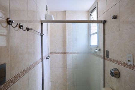 Banheiro da Suíte de apartamento para alugar com 3 quartos, 92m² em Cidade Nova, Belo Horizonte