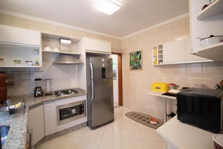 Casa à venda com 165m², 3 quartos e 2 vagas Casa à venda com 165m², 3 quartos e 2 vagasCozinha