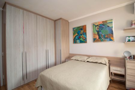 Casa à venda com 165m², 3 quartos e 2 vagas Casa à venda com 165m², 3 quartos e 2 vagasQuarto 1 - Suíte