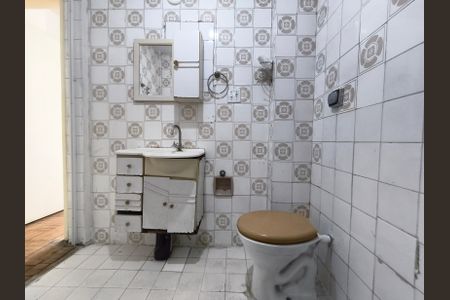 Apartamento à venda com 54m², 2 quartos e sem vaga Apartamento à venda com 54m², 2 quartos e sem vagaBanheiro