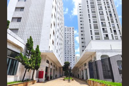 Apartamento à venda com 54m², 2 quartos e sem vaga Apartamento à venda com 54m², 2 quartos e sem vagaFachada