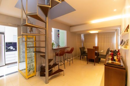 Apartamento à venda com 199m², 2 quartos e 2 vagas Apartamento à venda com 199m², 2 quartos e 2 vagasSala