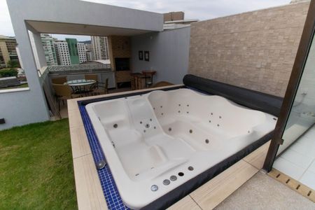 Apartamento à venda com 199m², 2 quartos e 2 vagas Apartamento à venda com 199m², 2 quartos e 2 vagasCobertura