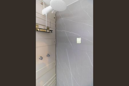 Apartamento à venda com 199m², 2 quartos e 2 vagas Apartamento à venda com 199m², 2 quartos e 2 vagasBanheiro da Suíte