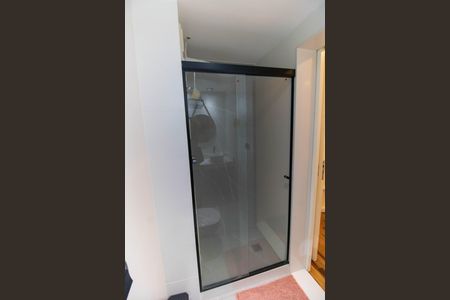 Apartamento à venda com 199m², 2 quartos e 2 vagas Apartamento à venda com 199m², 2 quartos e 2 vagasBanheiro da Suíte