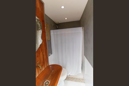 Apartamento à venda com 199m², 2 quartos e 2 vagas Apartamento à venda com 199m², 2 quartos e 2 vagasBanheiro da Cobertura